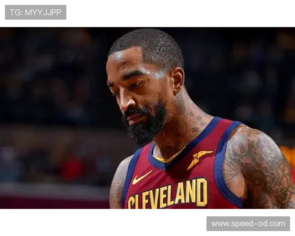 拉贾·朗多精准无球跑位提升湖人关键组织效率