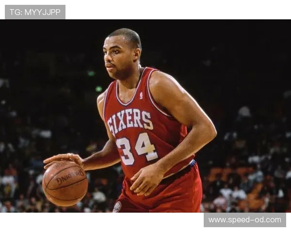 查尔斯·巴克利篮下强攻效率超哈基姆形成篮下统治对决