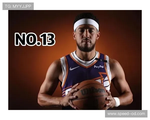 德文·布克投篮选择更精准 拉开球队关键得分差距