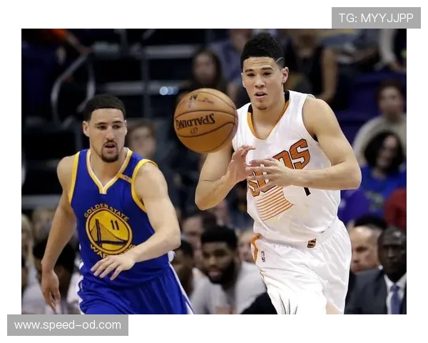 扎伊恩挡拆强突拉开防守，较伤前更利于外线空间