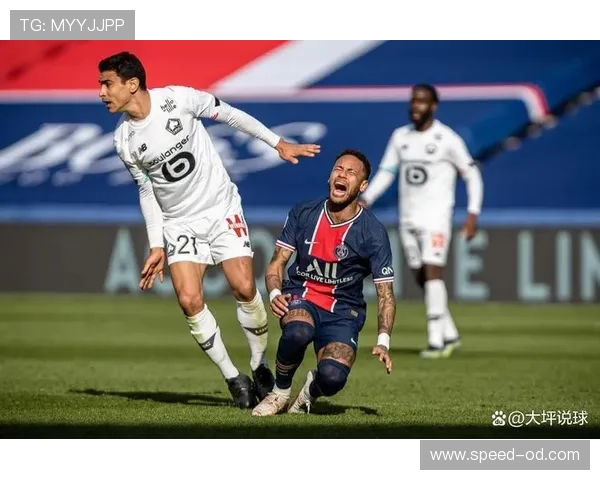 巴黎圣日耳曼关键战表现波动，问题在高强度对抗中被放大